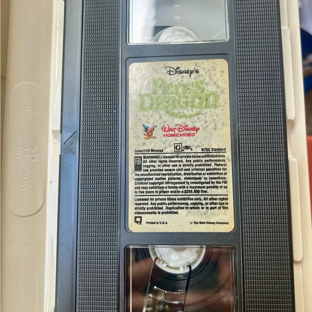 Disney Pete’s Dragon Disney VHS “Puff the magic dragon “